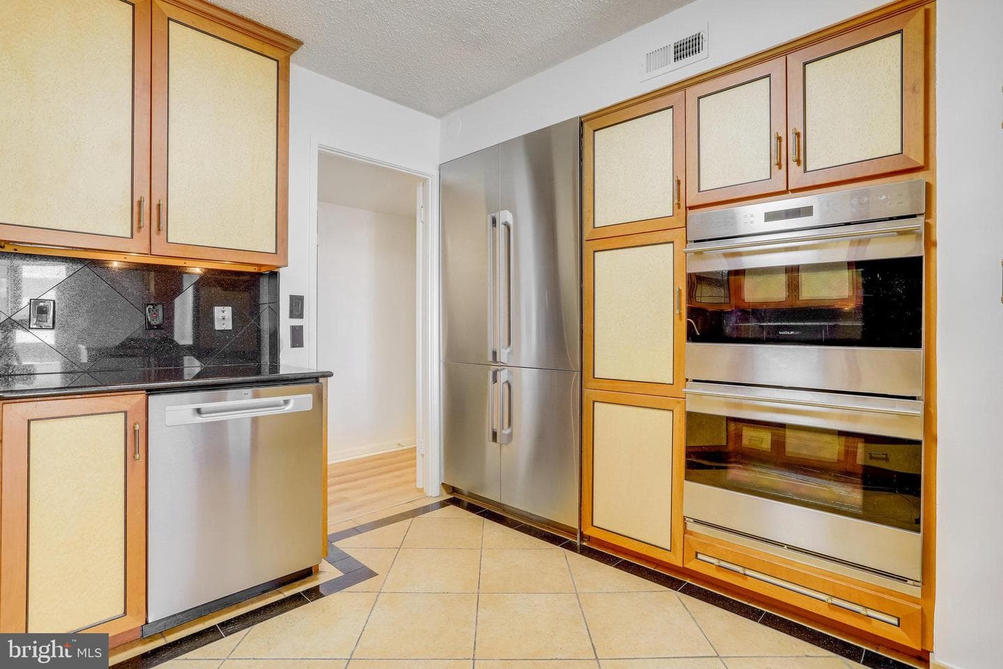 1600 N Oak Street #810 photo 50