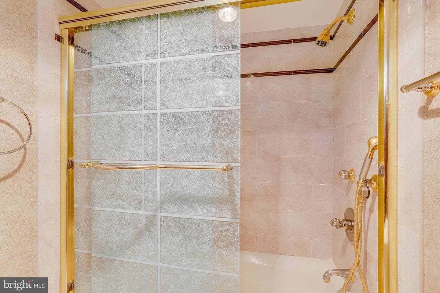 1600 N Oak Street #810 photo 56