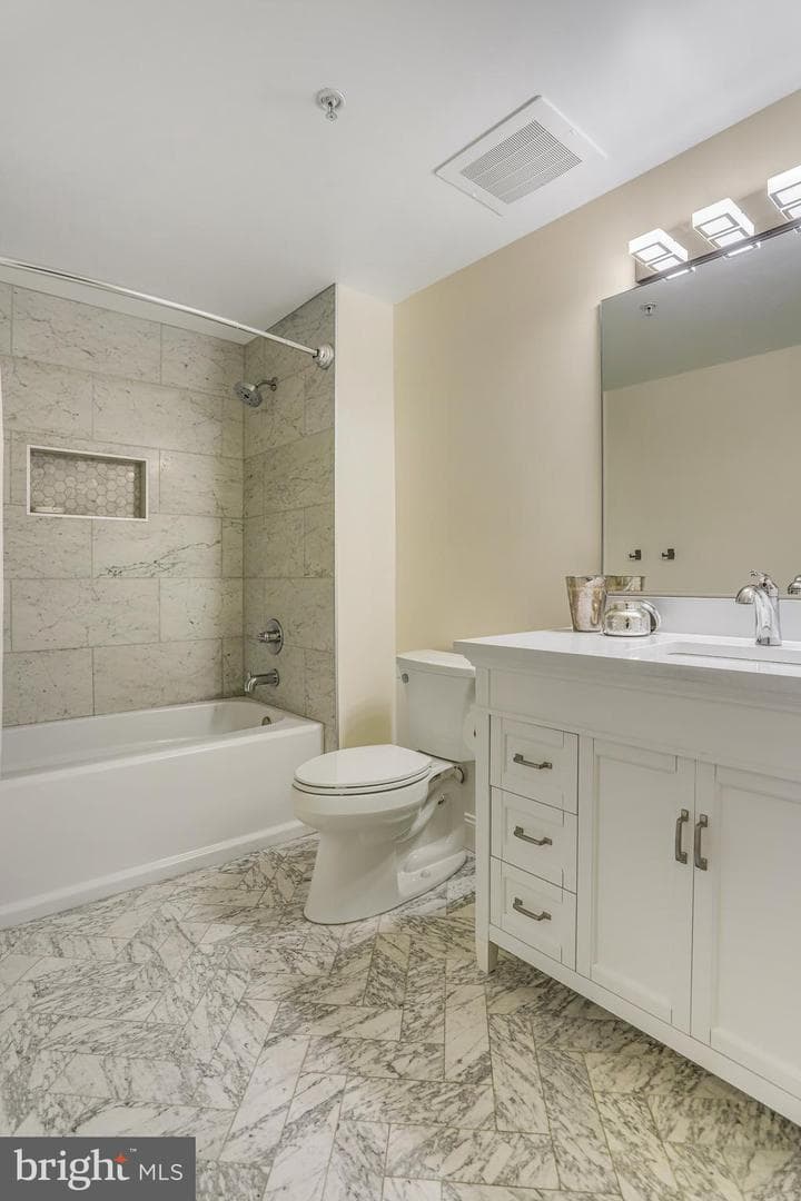 1020 N Highland Street #407 photo 27