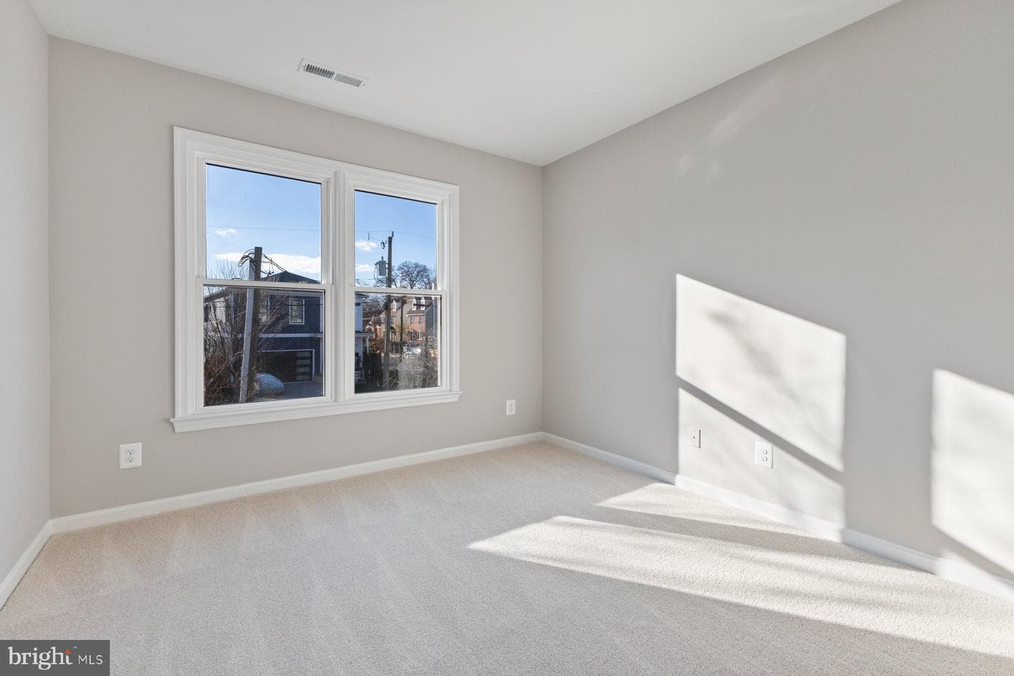 517 N Jefferson Street photo 23