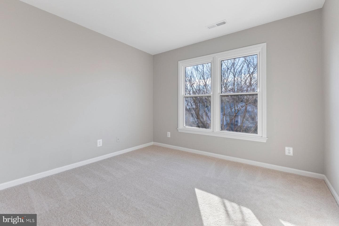 517 N Jefferson Street photo 24