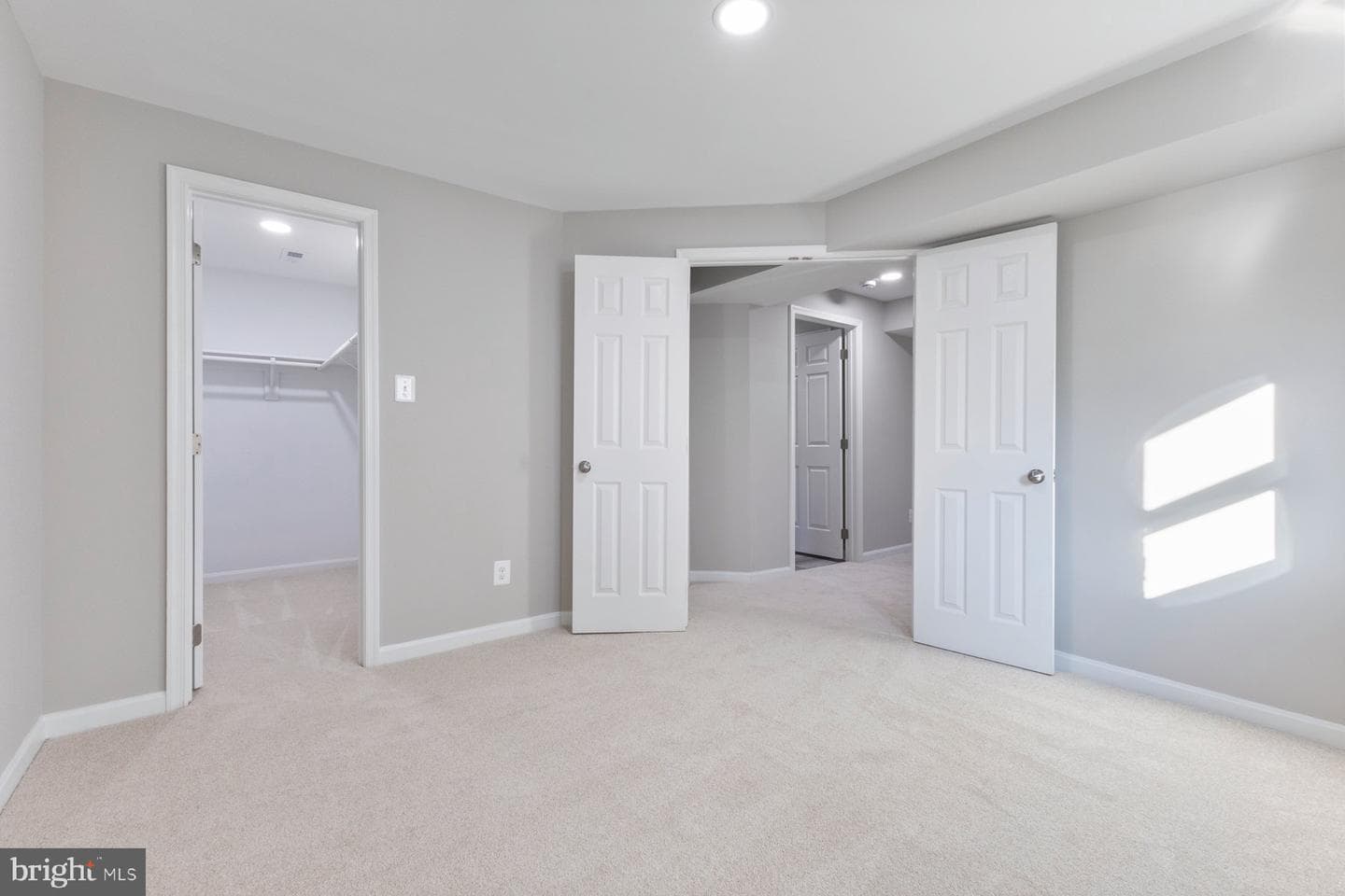 517 N Jefferson Street photo 30