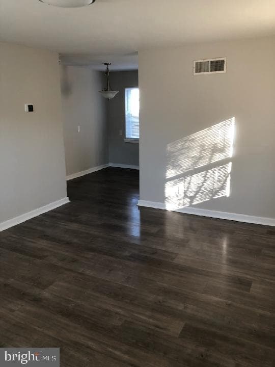 845 S Ivy Street photo 5