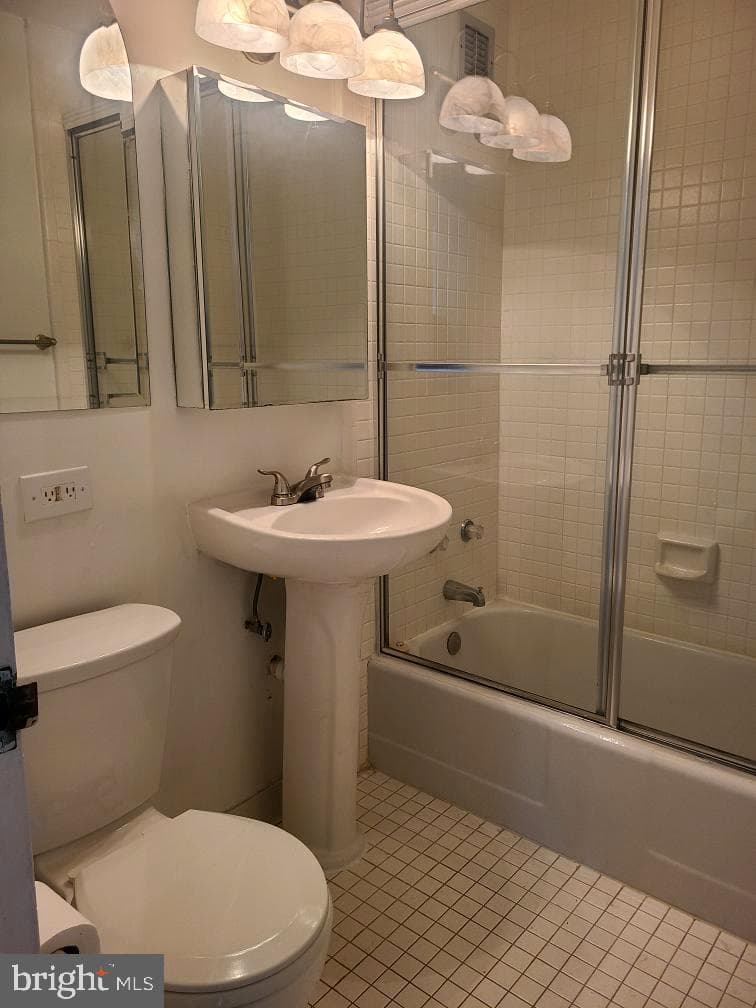 1011 Arlington Boulevard #1043 photo 9