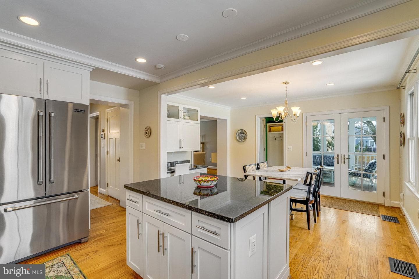 862 N Kensington Street photo 18