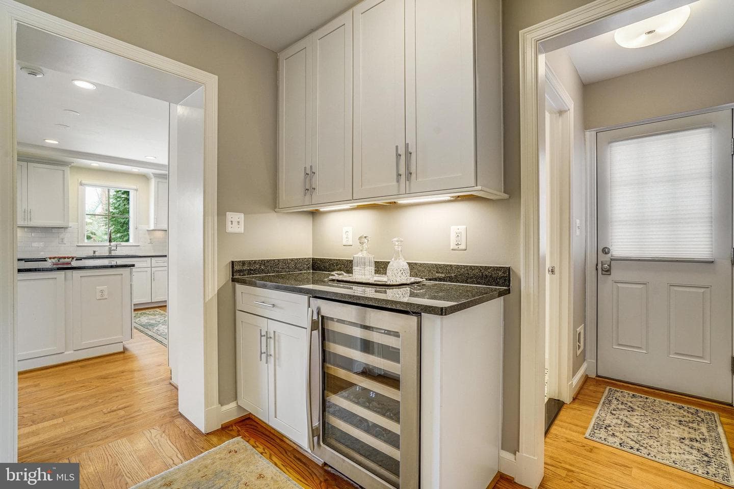 862 N Kensington Street photo 19