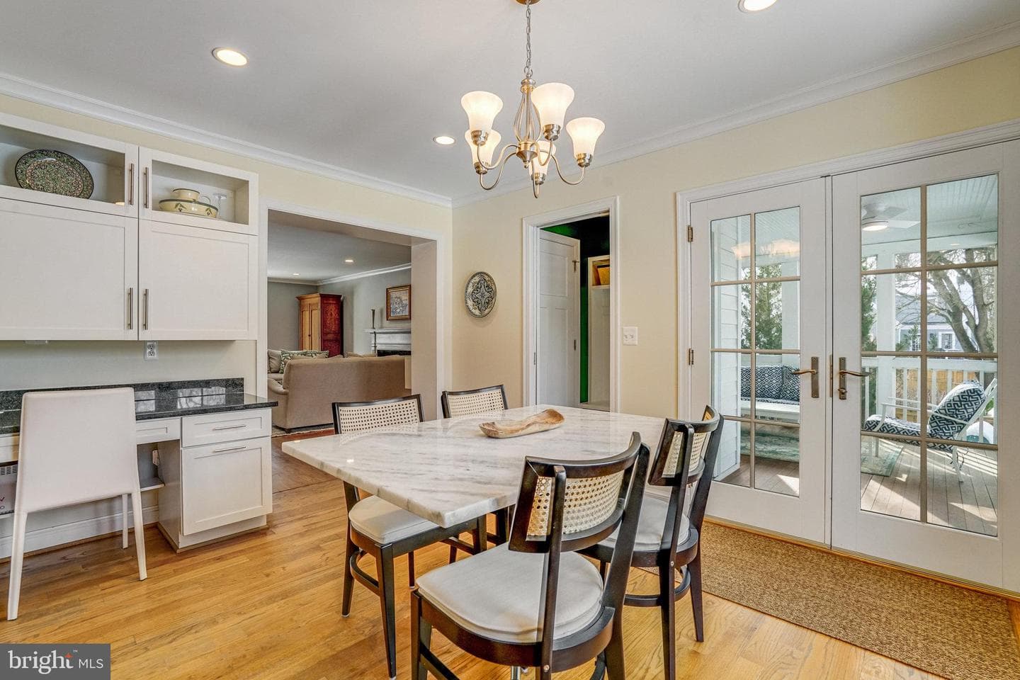 862 N Kensington Street photo 23