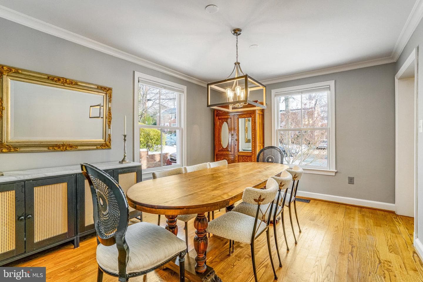 862 N Kensington Street photo 3