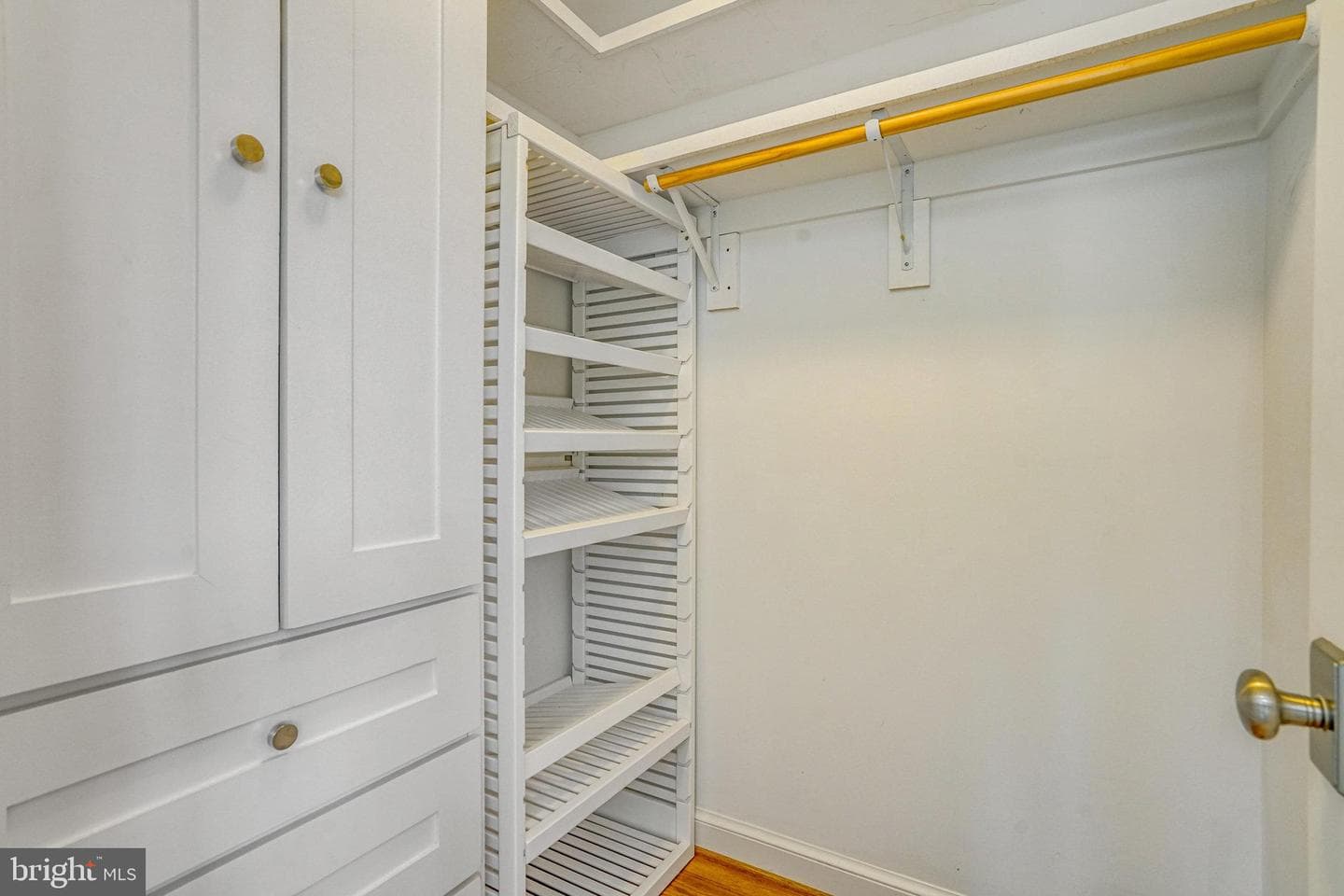 862 N Kensington Street photo 35