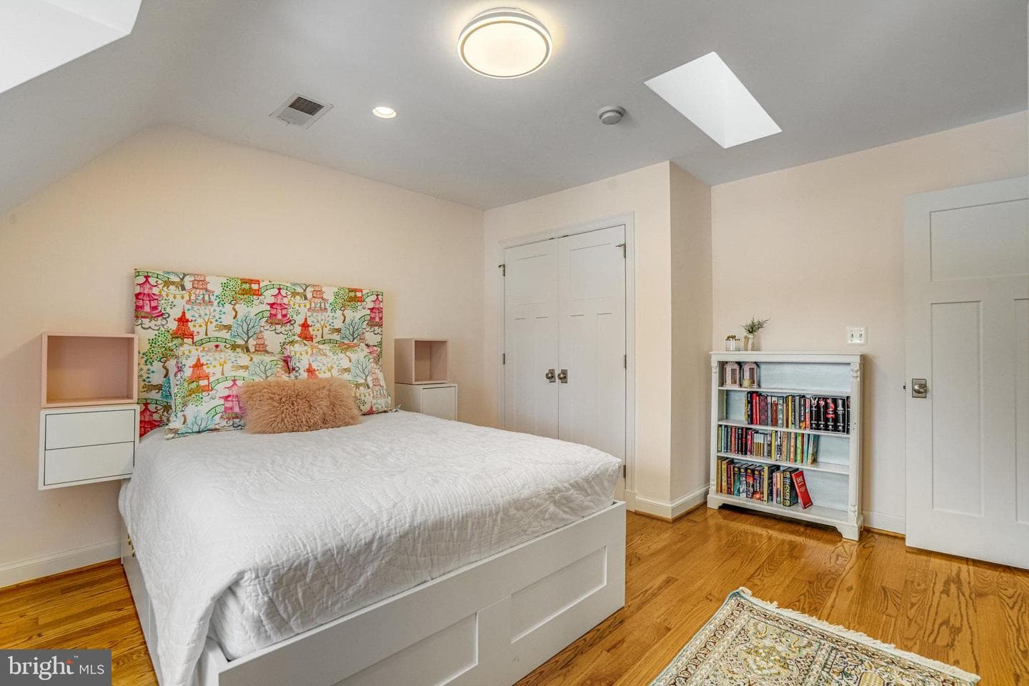 862 N Kensington Street photo 38