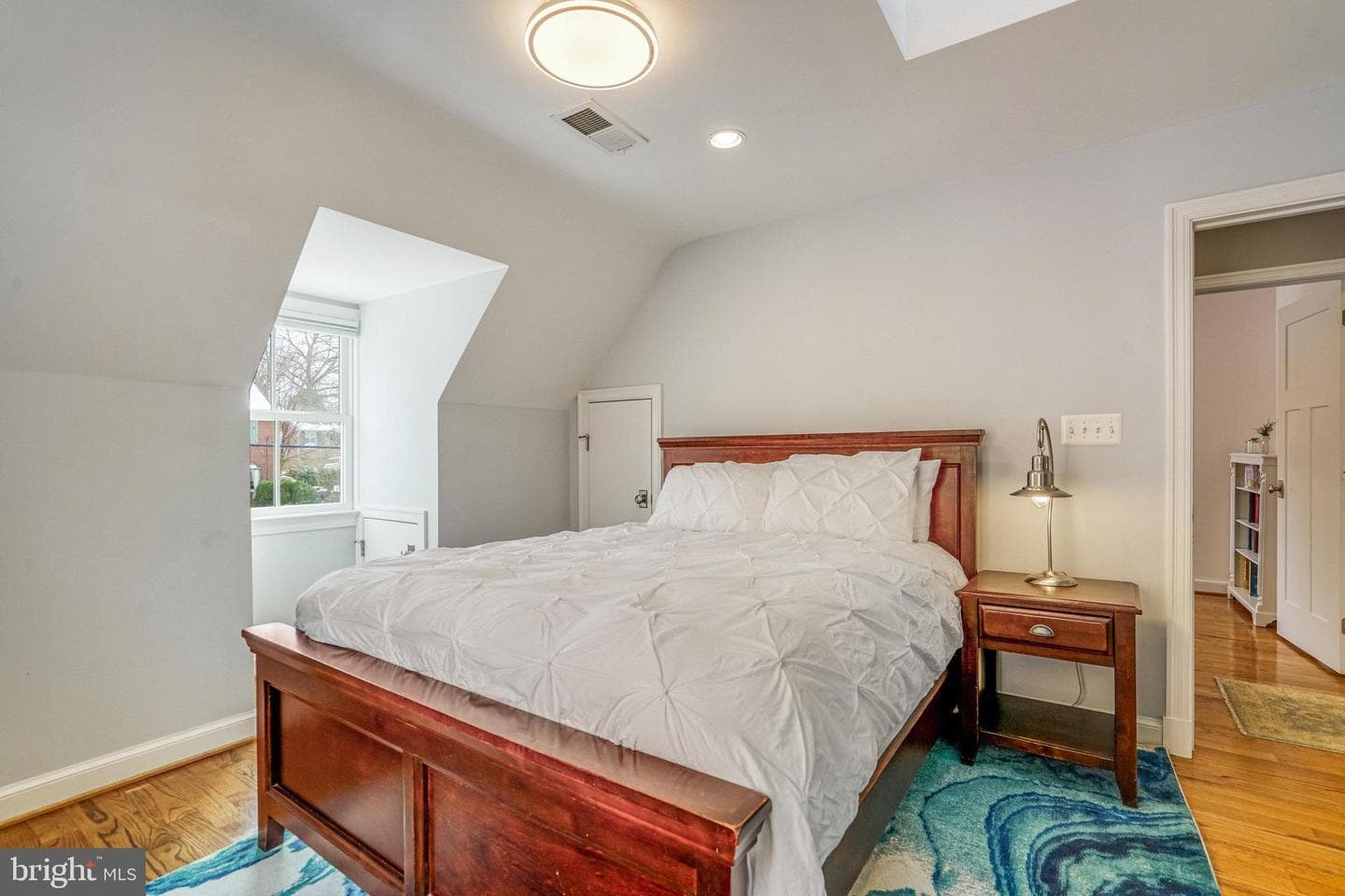 862 N Kensington Street photo 43