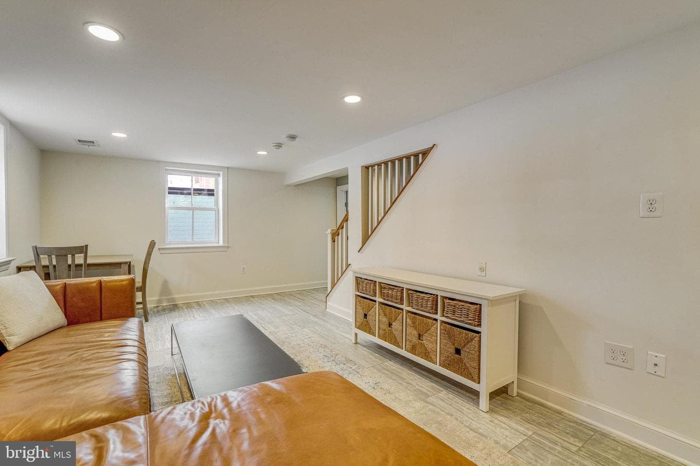 862 N Kensington Street photo 46
