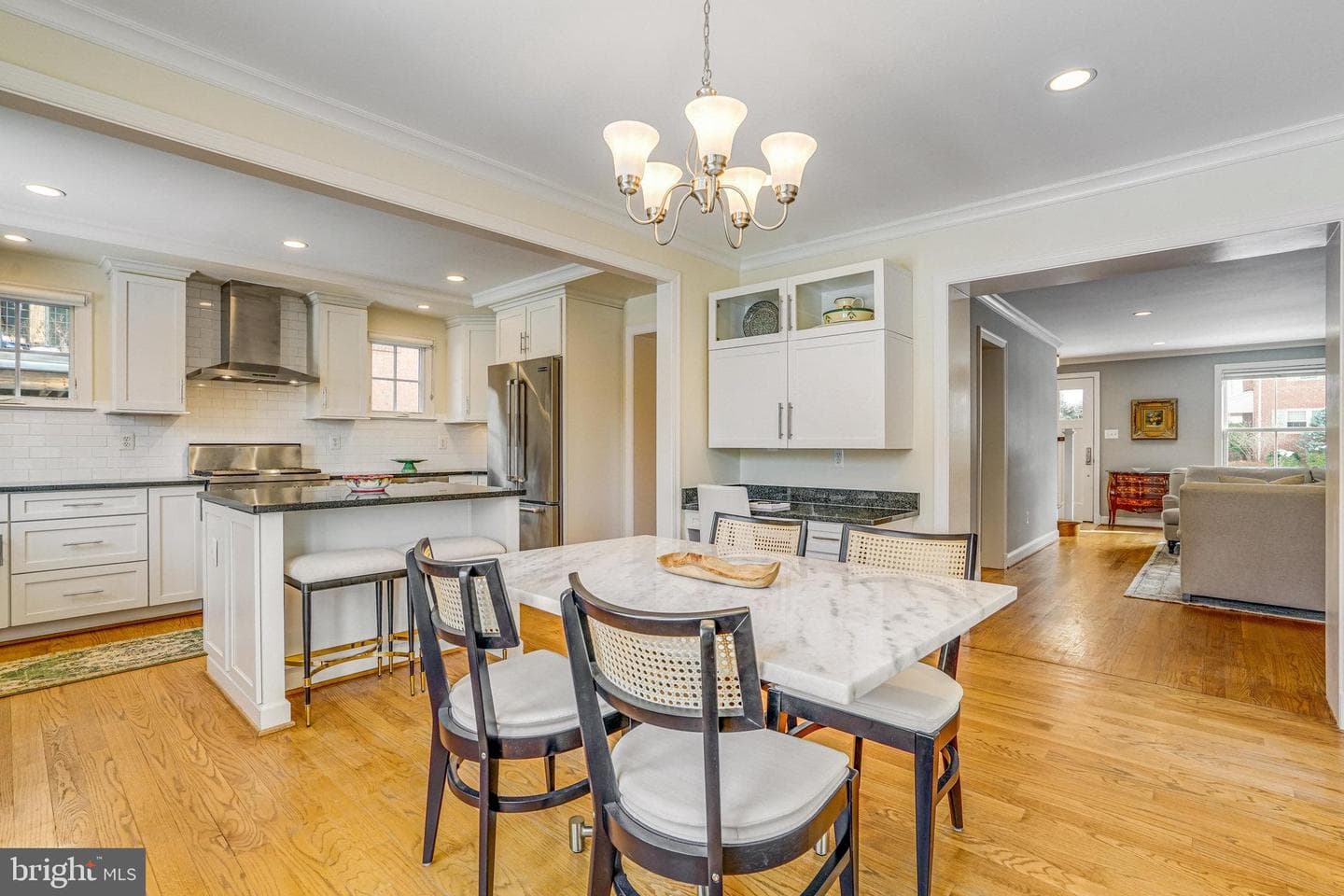 862 N Kensington Street photo 5