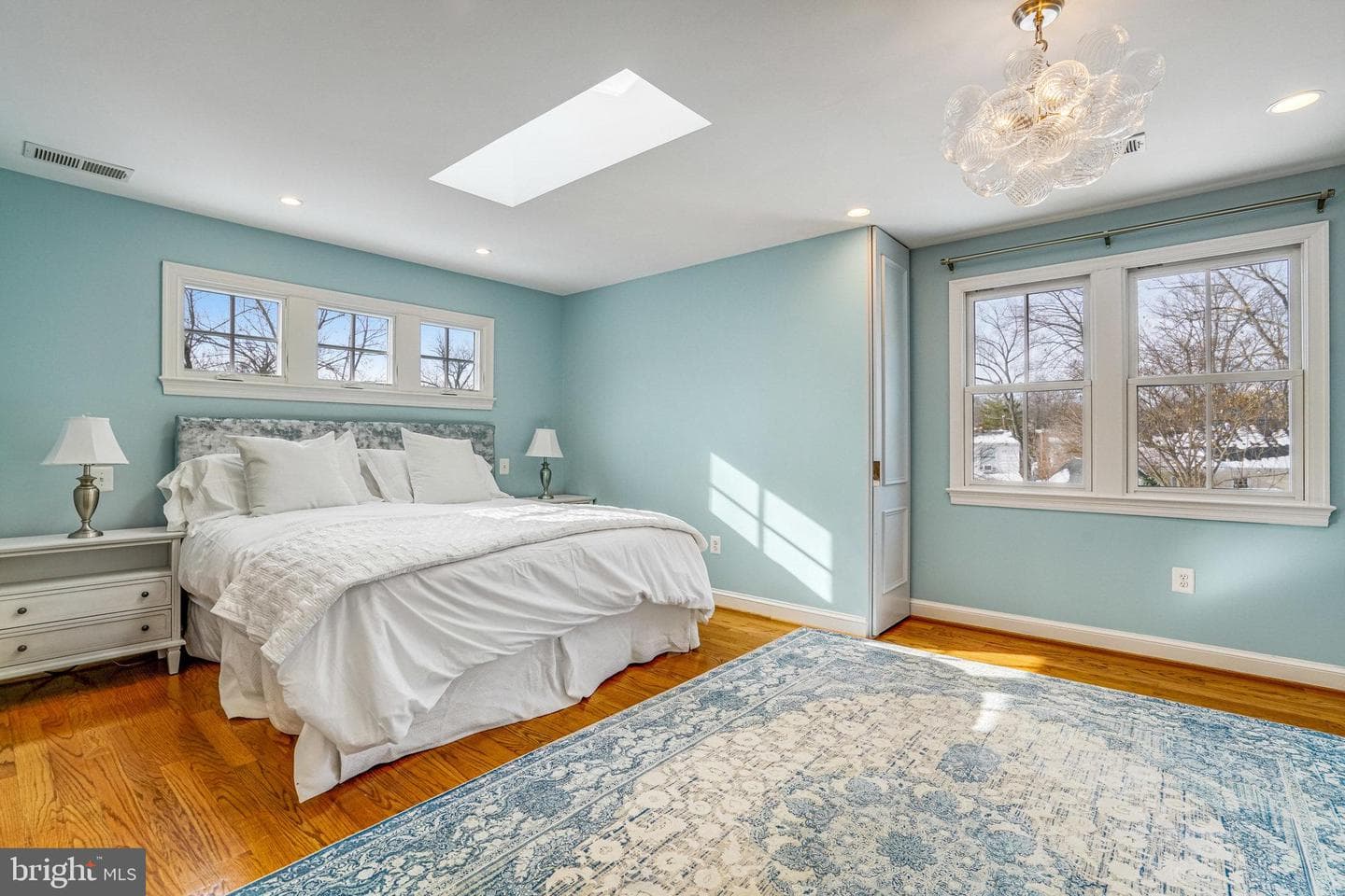 862 N Kensington Street photo 6
