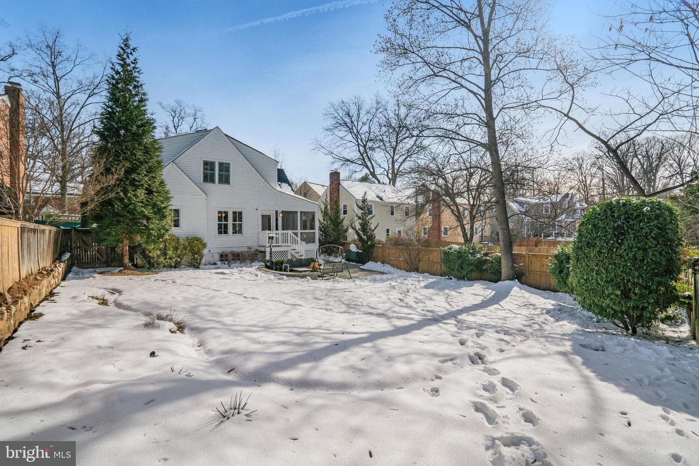 862 N Kensington Street photo 65