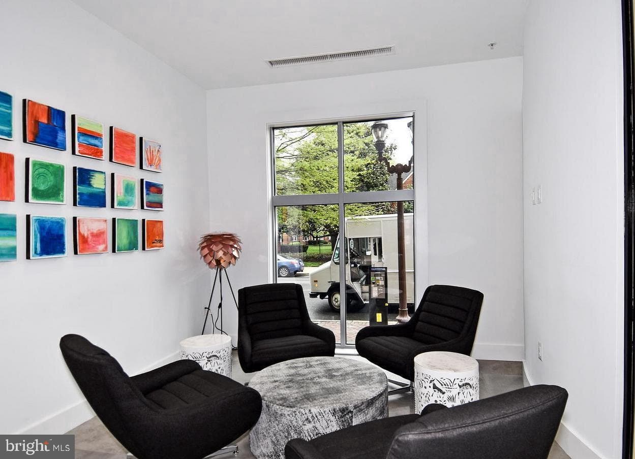 1800 N Wilson Boulevard #405 photo 34