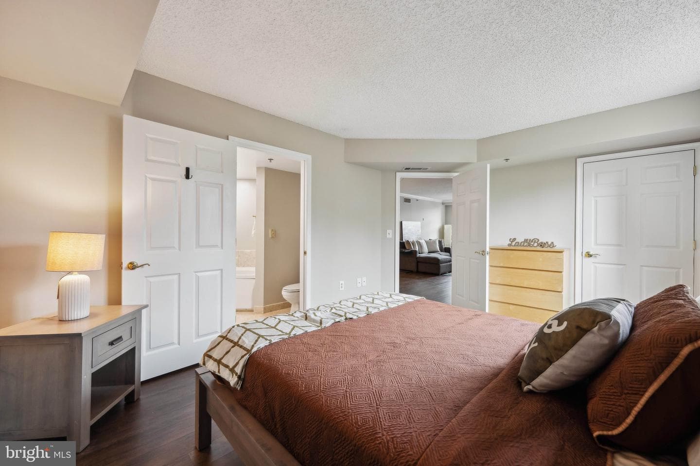 1276 N Wayne Street #320 photo 15