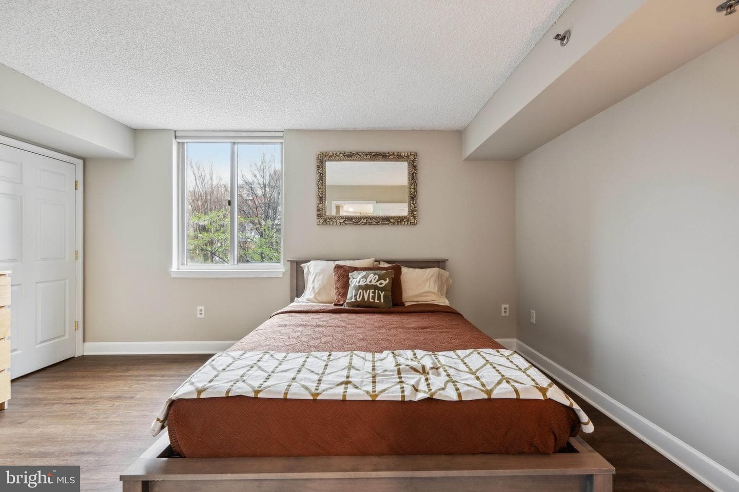 1276 N Wayne Street #320 photo 16
