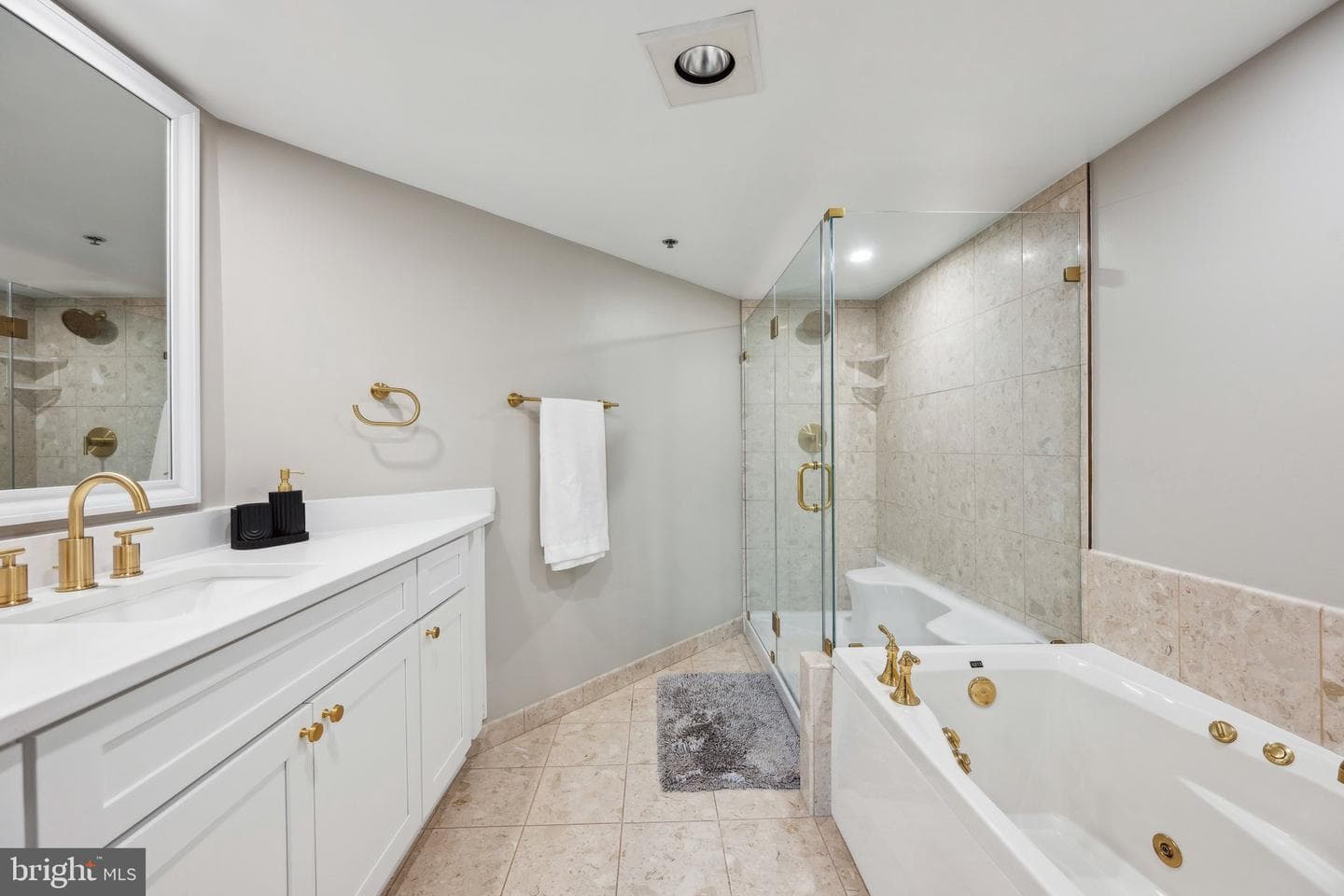 1276 N Wayne Street #320 photo 21