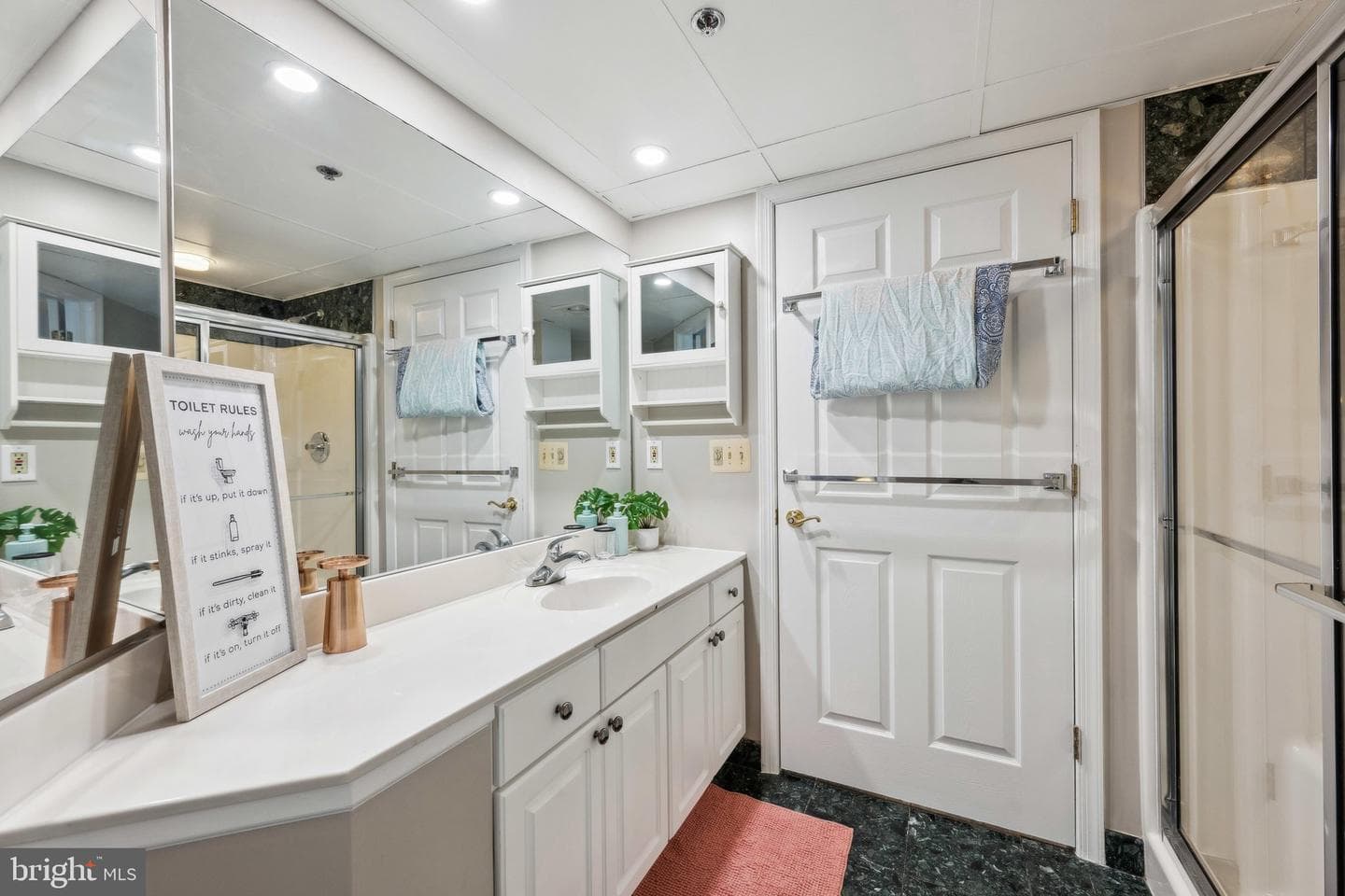 1276 N Wayne Street #320 photo 29