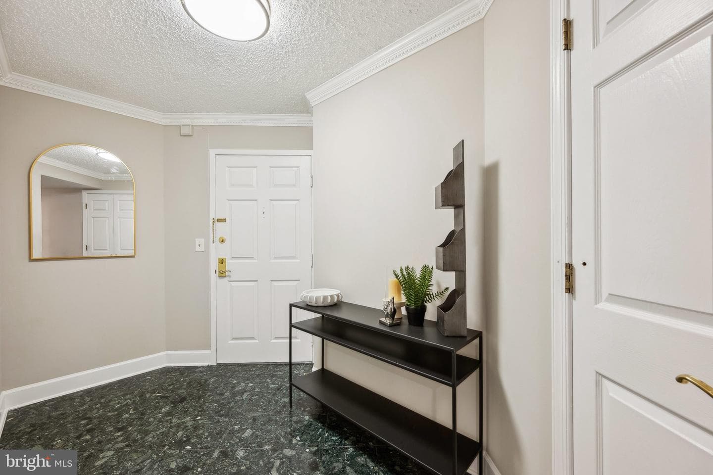 1276 N Wayne Street #320 photo 3