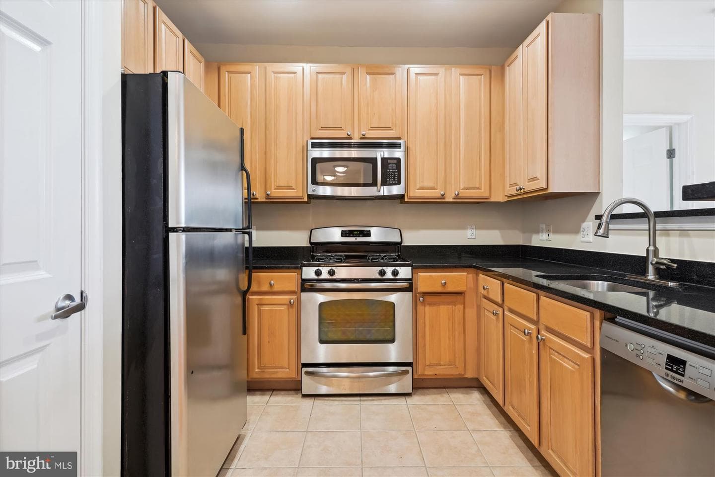 2465 Army Navy Drive #1-306 photo 3