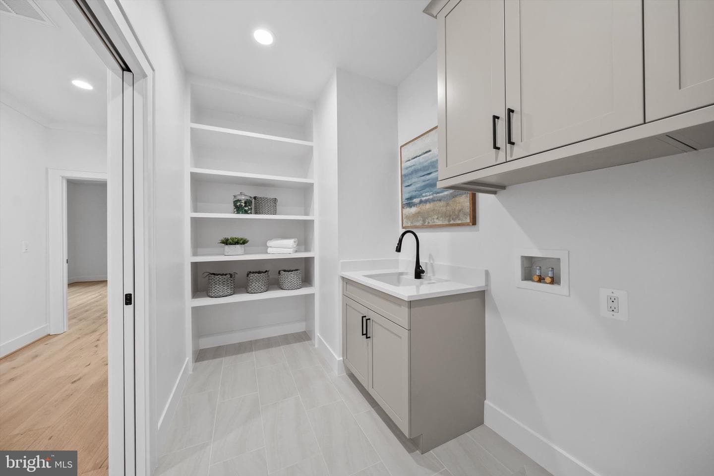 6807 Williamsburg Boulevard photo 31