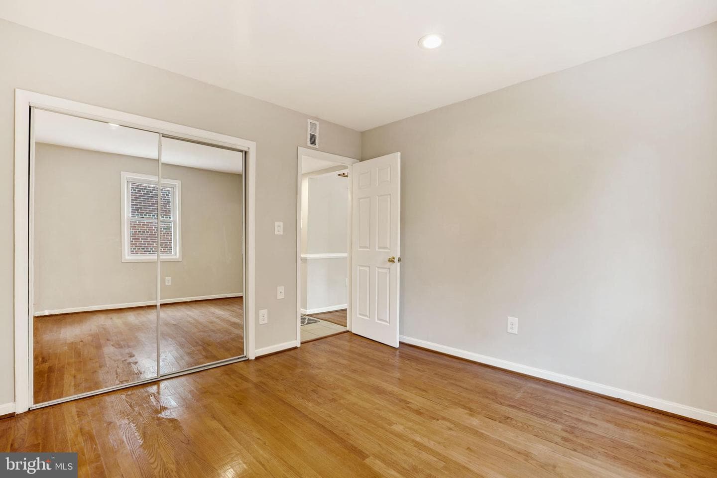 1805 S Pollard Street photo 38