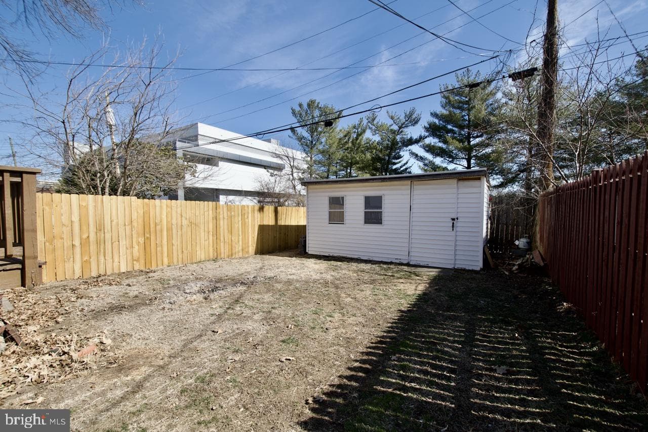 2727 S Cleveland Street photo 28