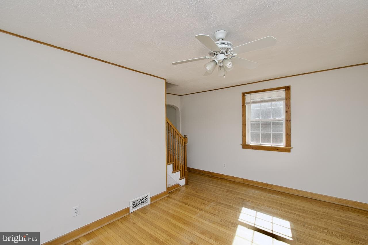 2727 S Cleveland Street photo 3