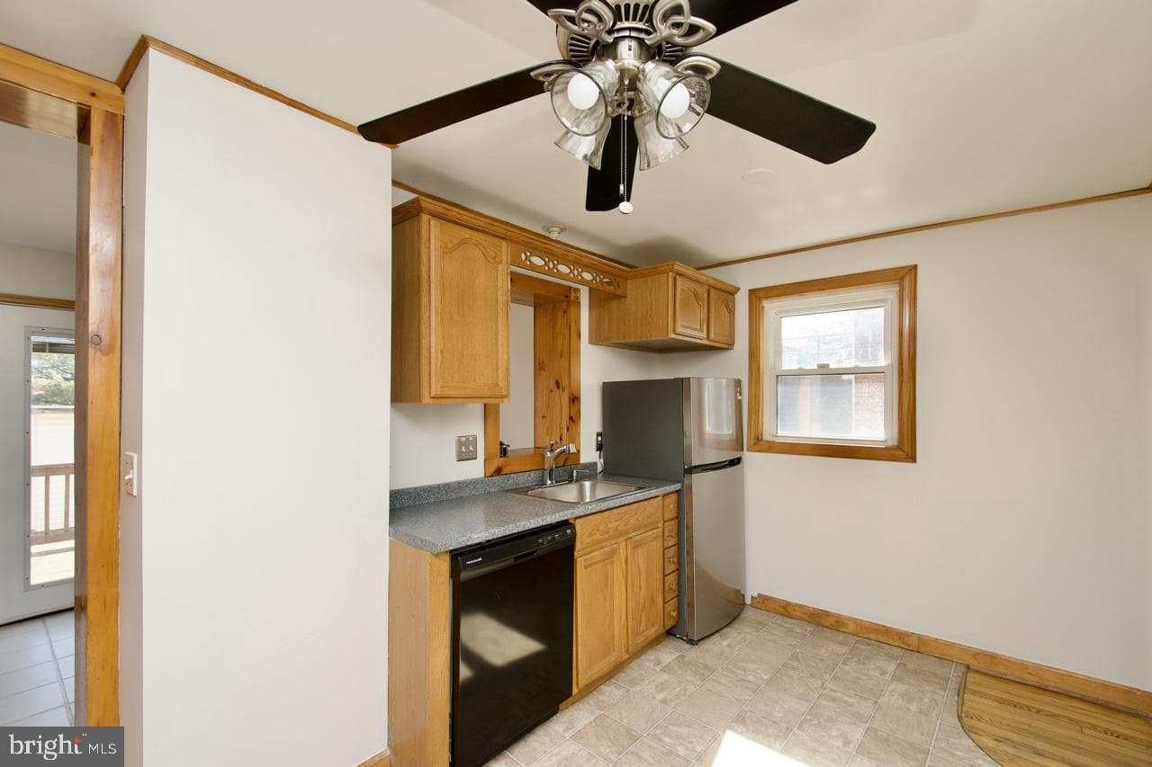 2727 S Cleveland Street photo 9