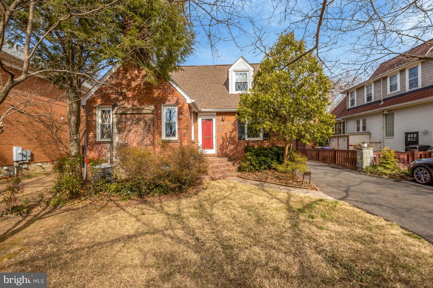 2517 N Jefferson Street photo 1