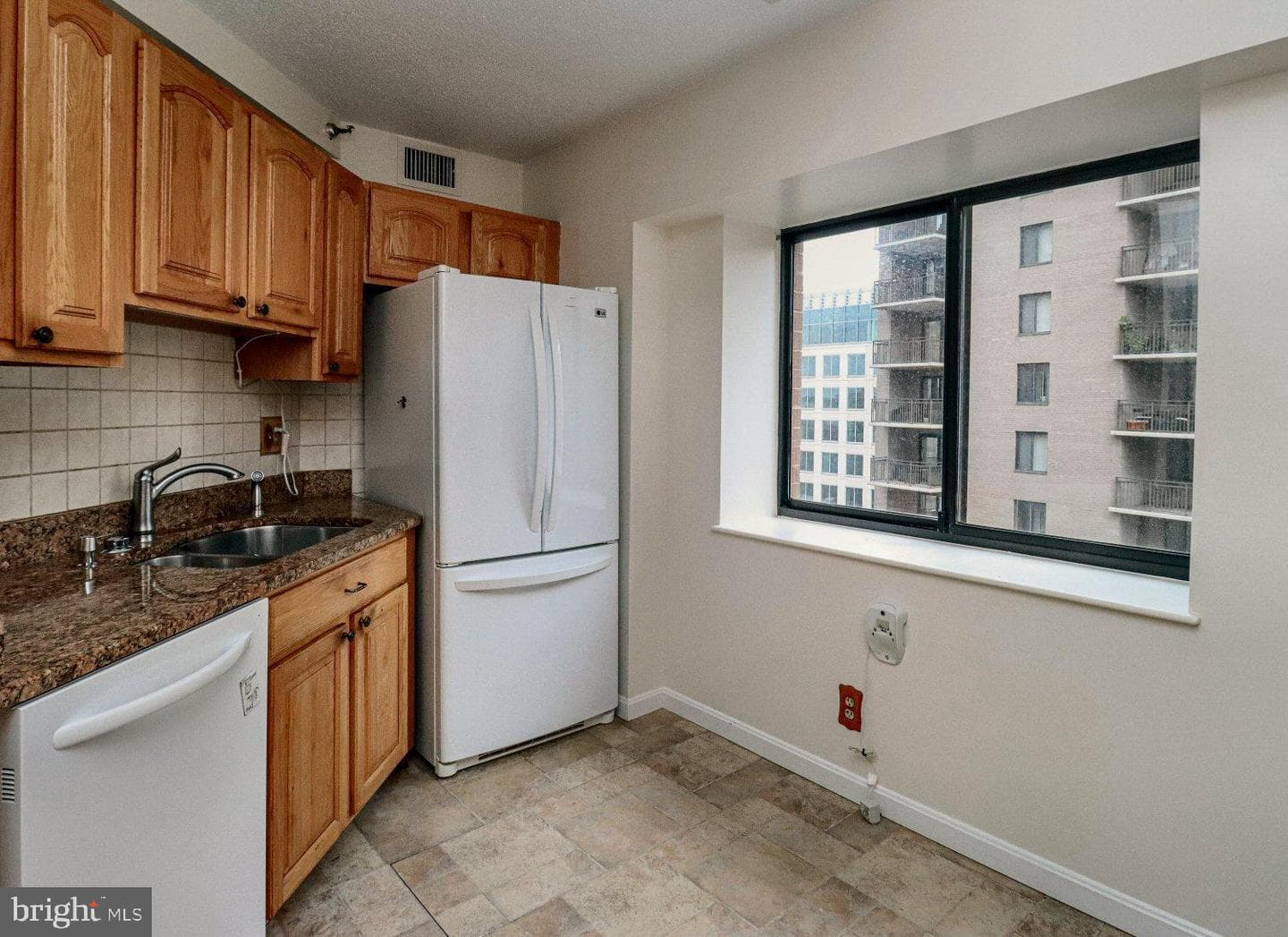 900 N Stafford #1408 photo 5