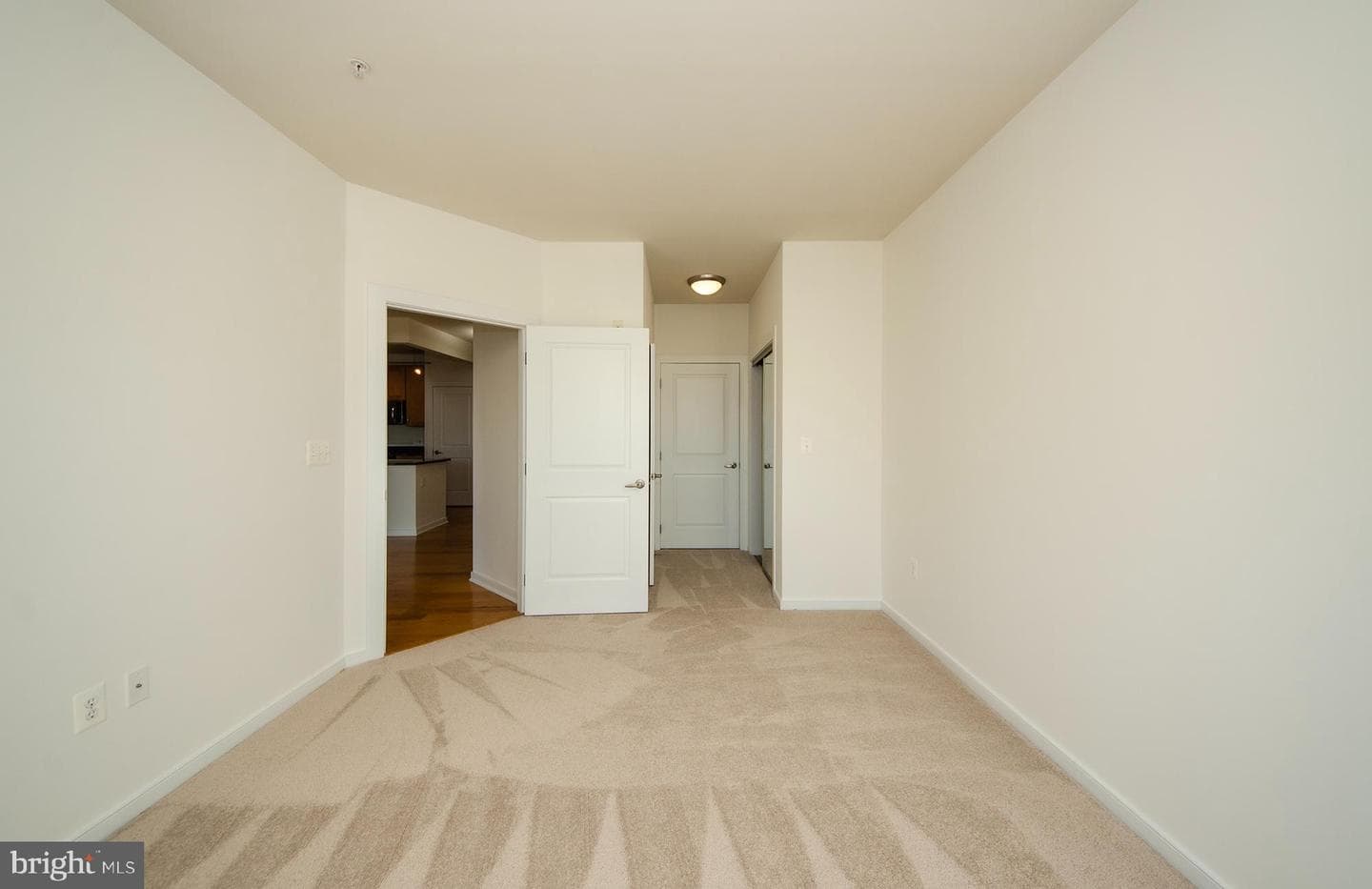2200 N Westmoreland Street #401 photo 18