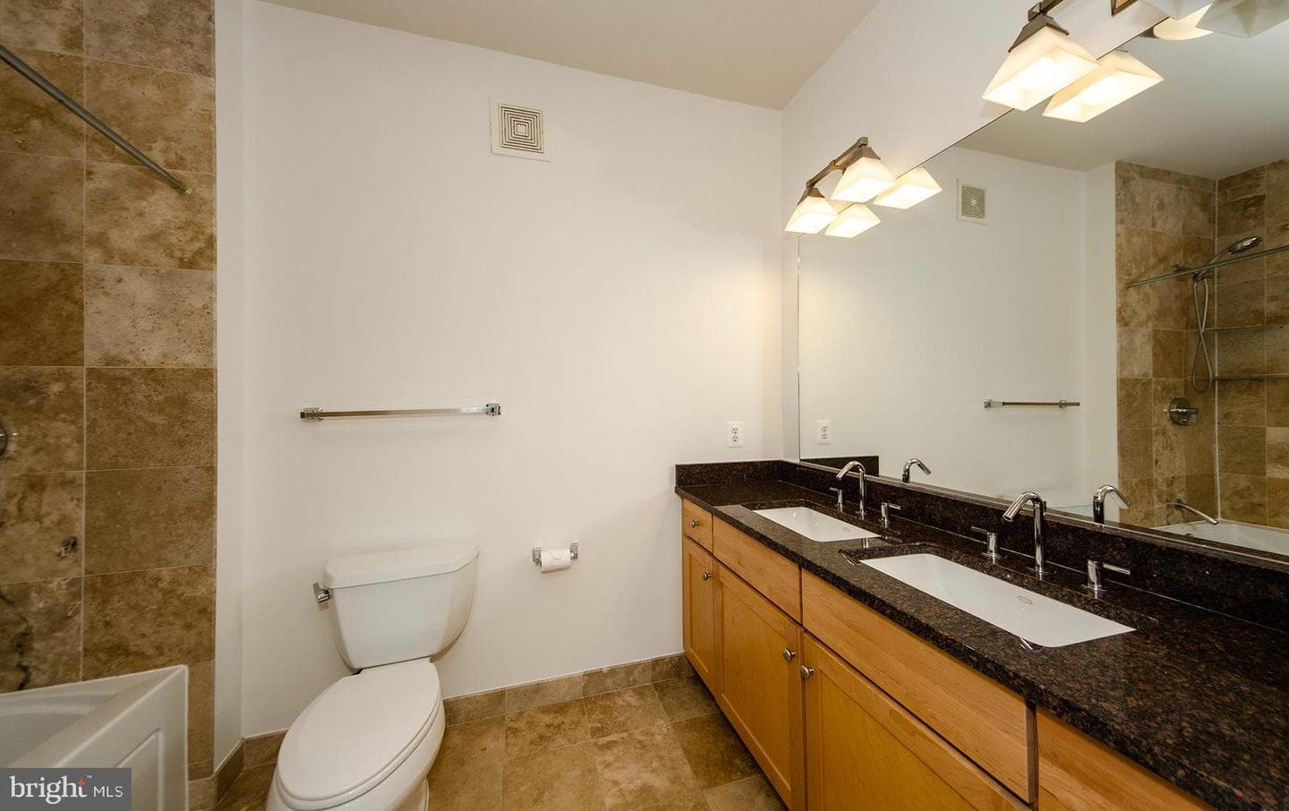 2200 N Westmoreland Street #401 photo 20