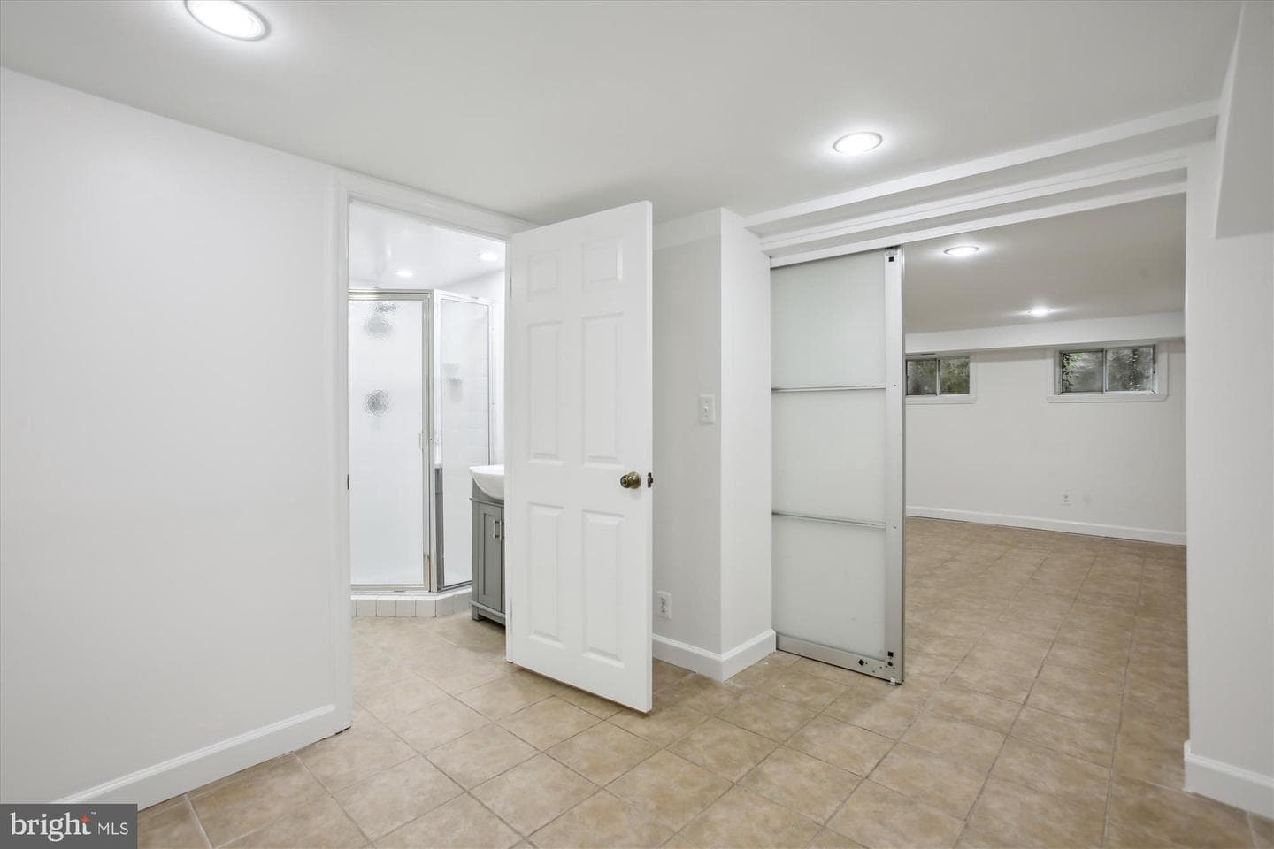 2858 S Abingdon Street photo 29