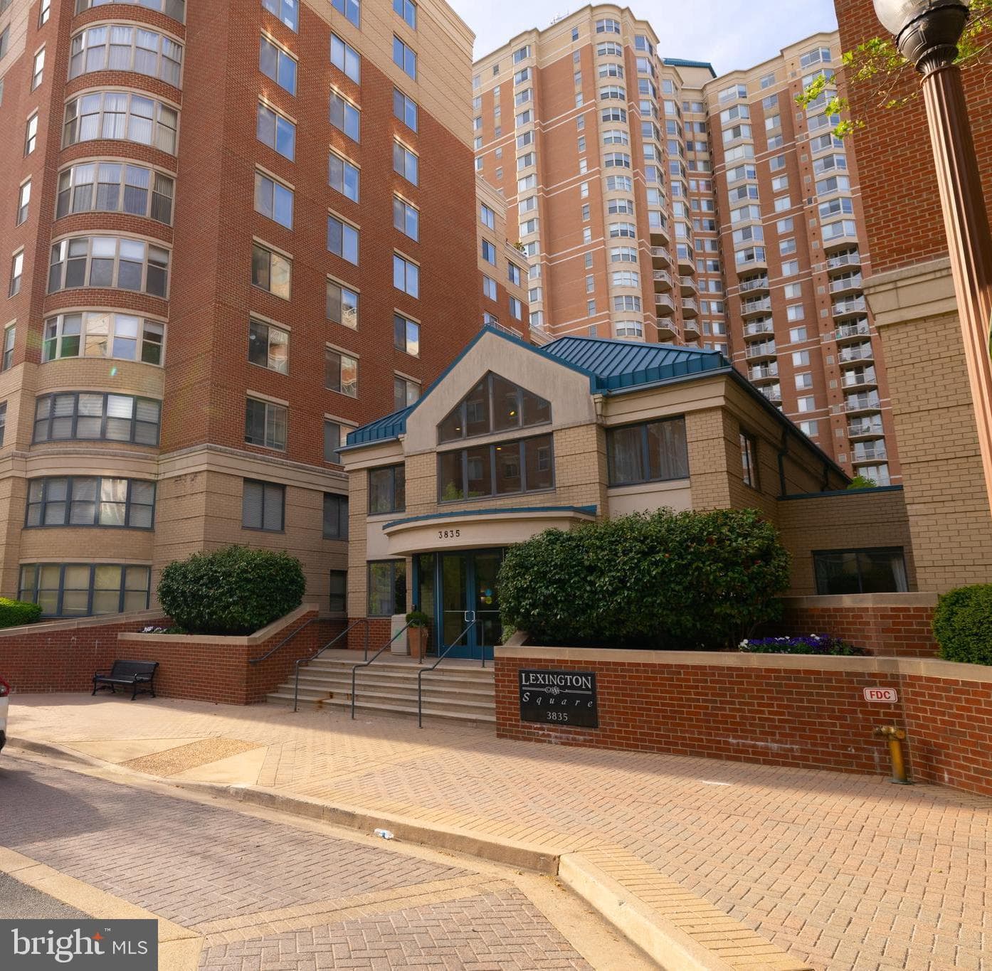 3835 N 9th Street N #709w photo 1