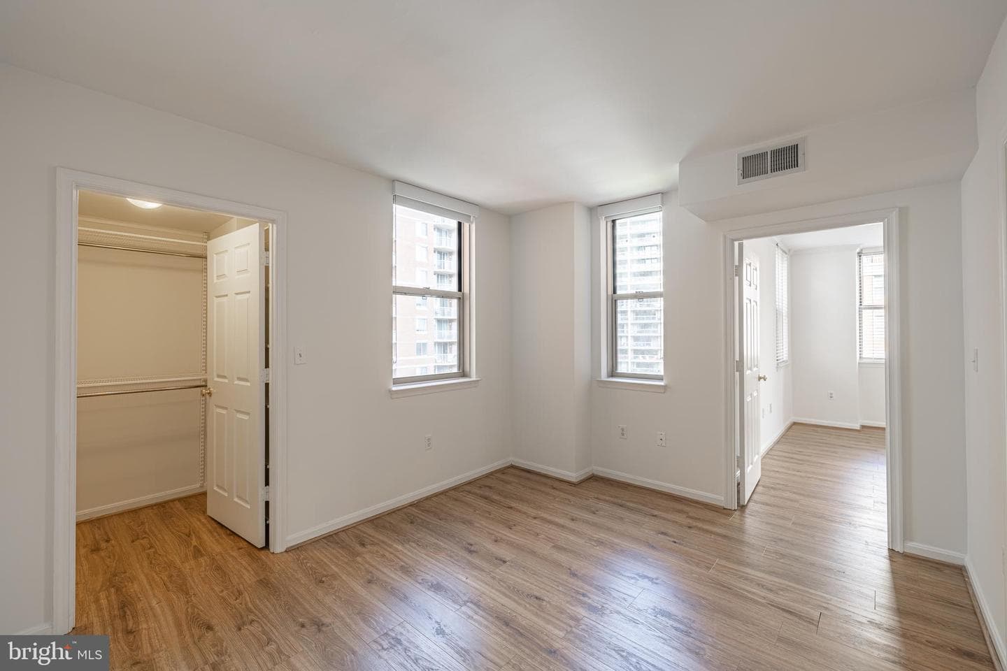 3835 N 9th Street N #709w photo 17
