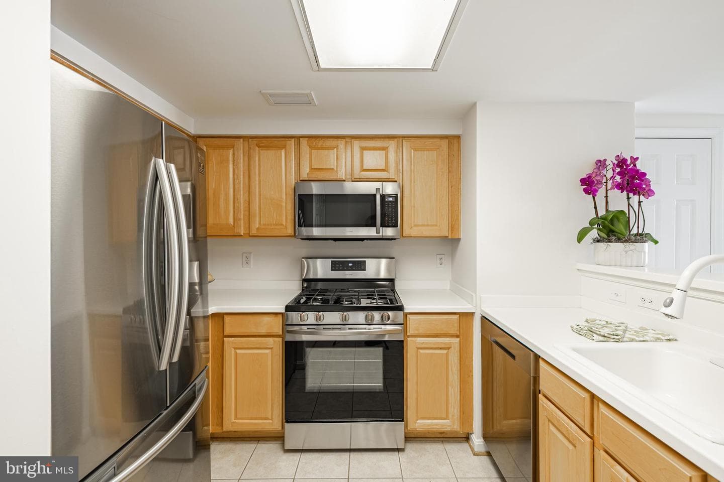 3835 N 9th Street N #709w photo 3