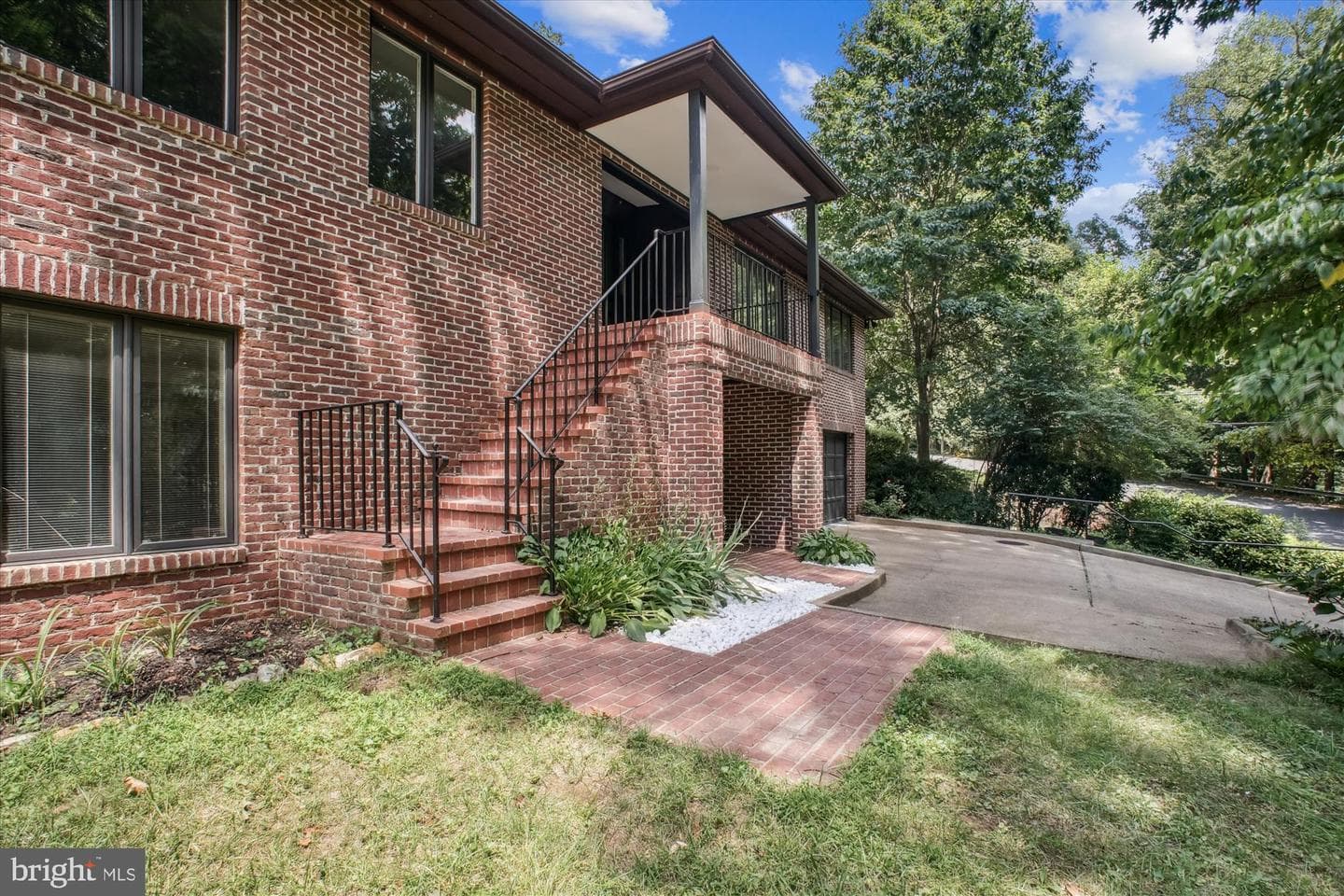 3909 30th Street N photo 4