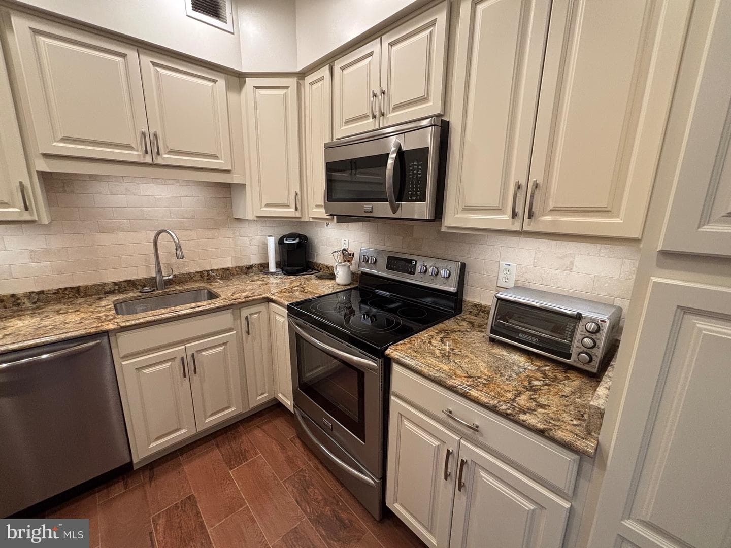 1805 S Crystal Drive #1109s photo 7