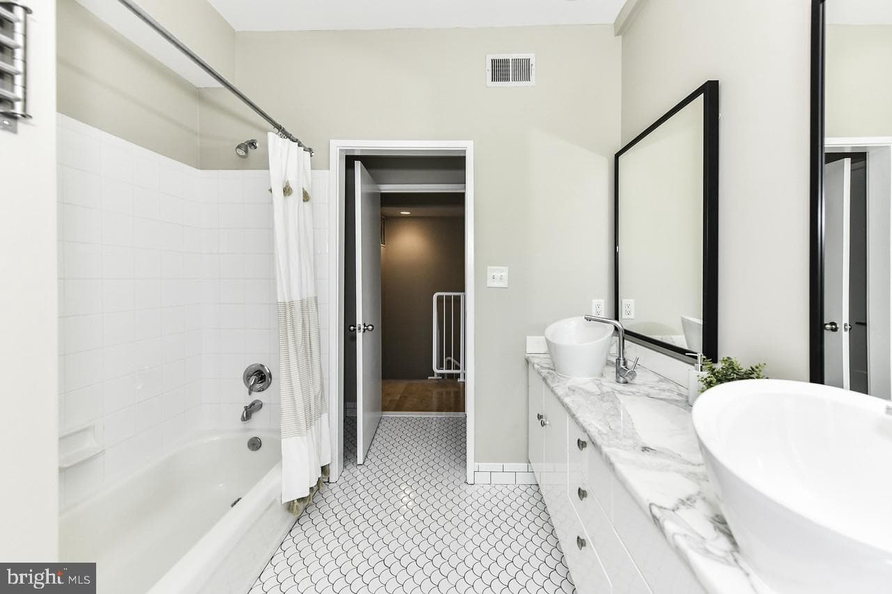 1688 N Quinn Street photo 40