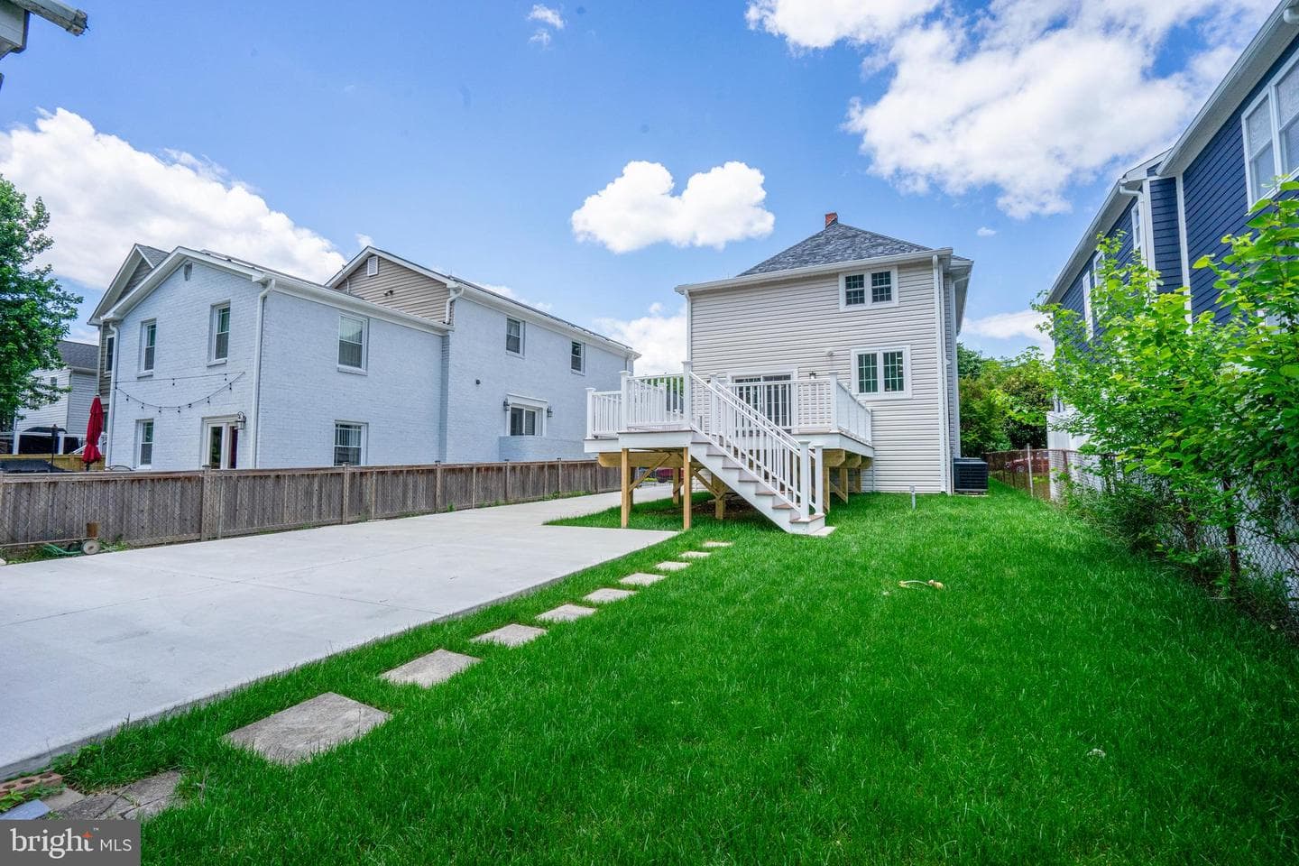 5634 6th Street N photo 3