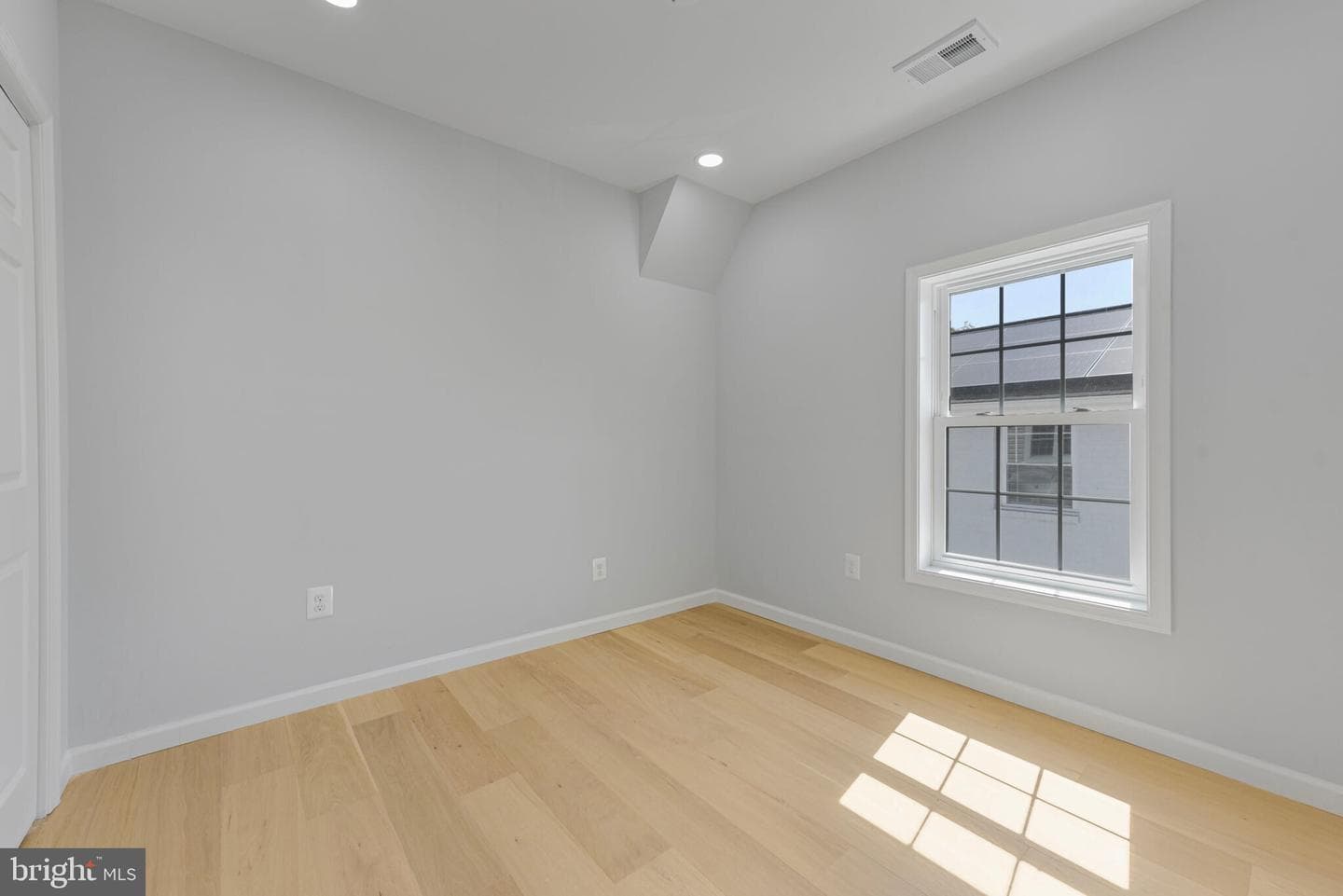 5634 6th Street N photo 40