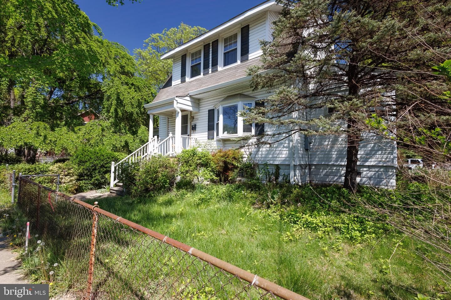 1715 S Kent Street photo 2