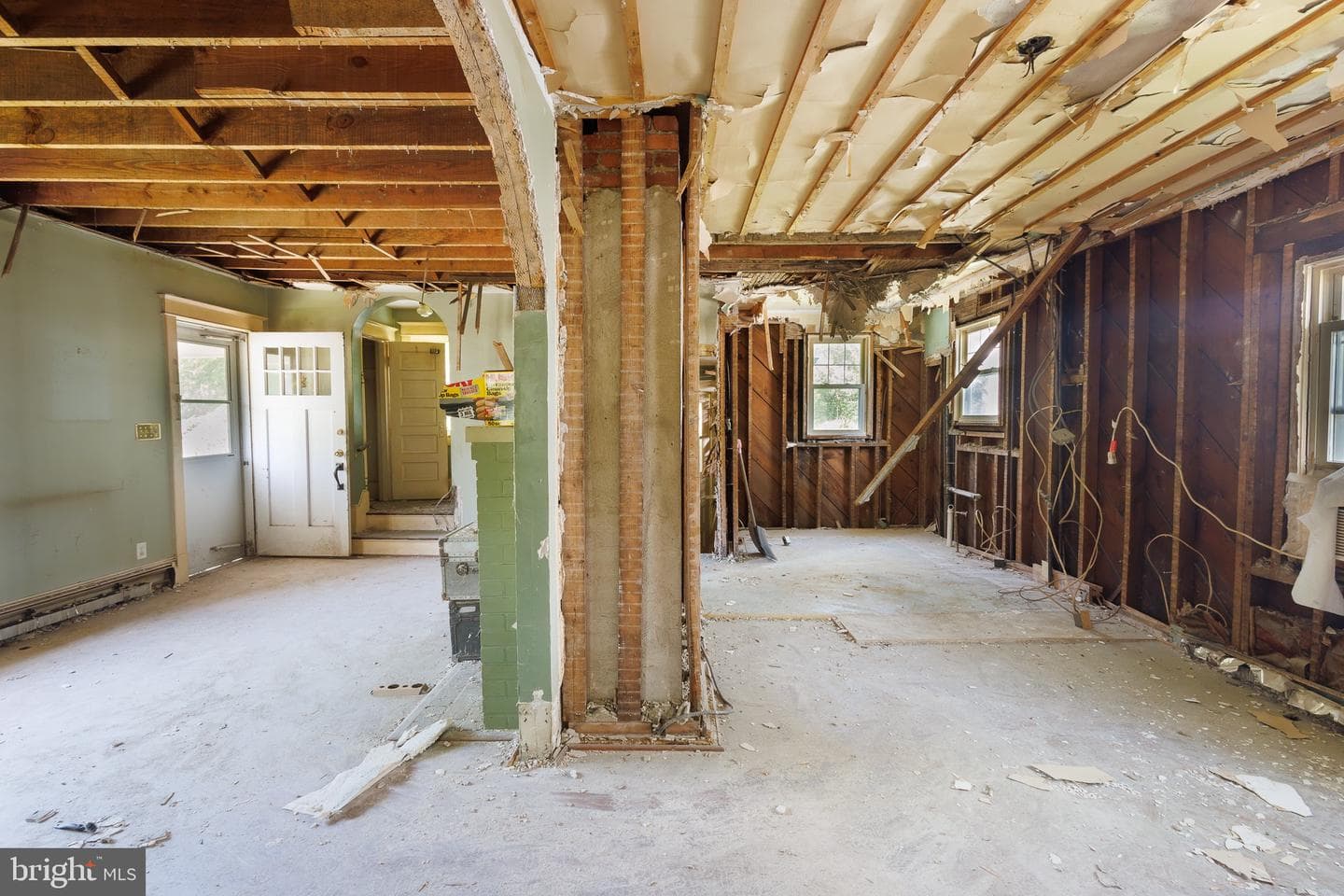 1715 S Kent Street photo 3