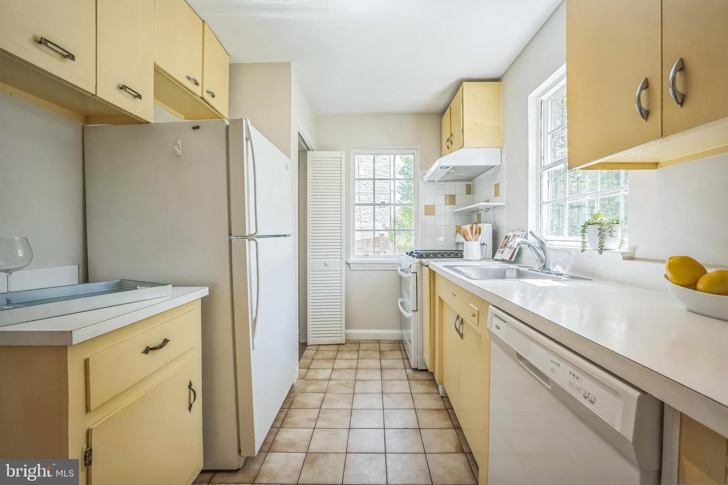 6105 26th Street N photo 9