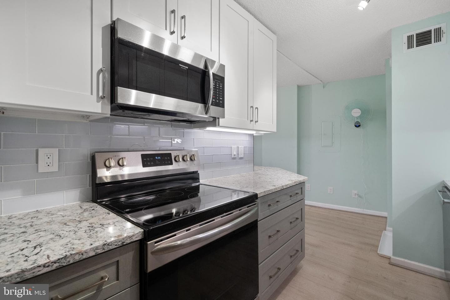 5300 Columbia Pike #503 photo 3