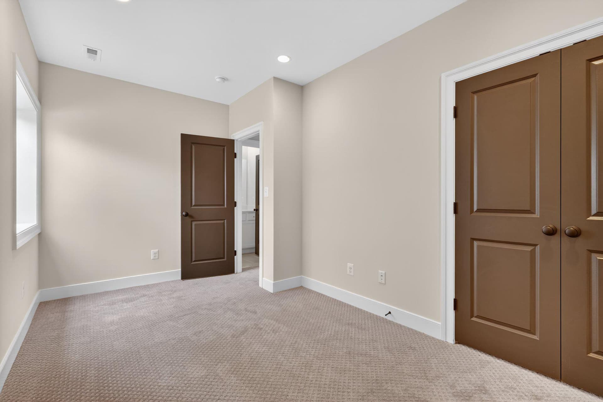 1800 N Tuckahoe Street photo 32