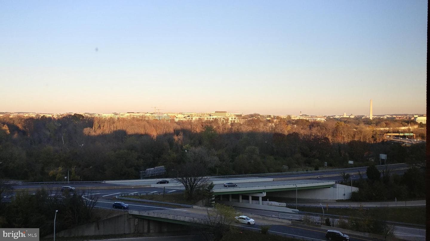 1021 Arlington Boulevard #928 photo 12